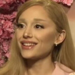 擺脫公眾凝視，歌手宣布休演