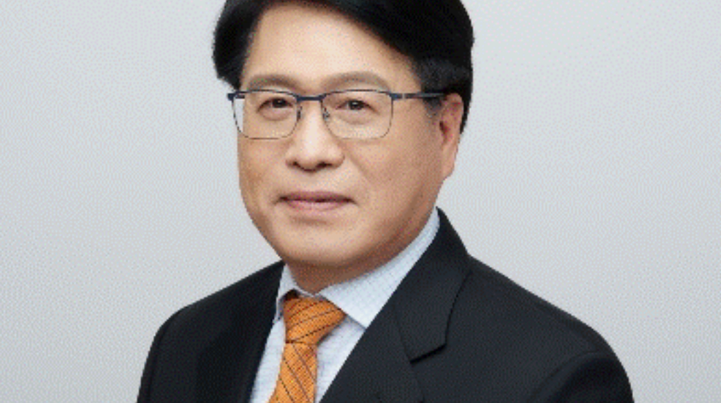 〈公投法寫的是「交由辦理」，中選會何時多了「准不准你投」的權力？〉