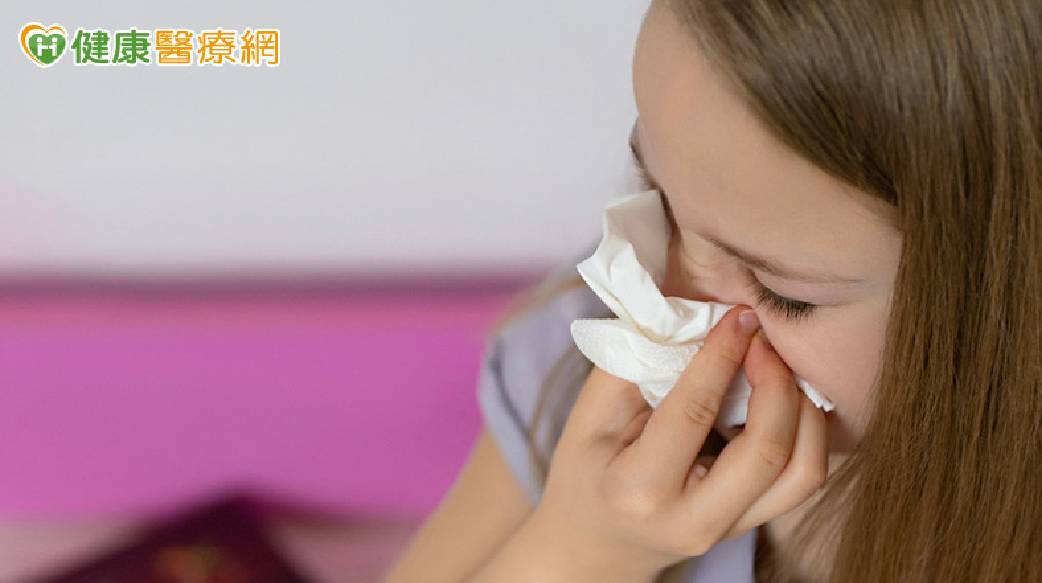 為什麼過敏有的孩子鼻塞、有的卻皮膚癢？醫揭「症狀差異關鍵」
