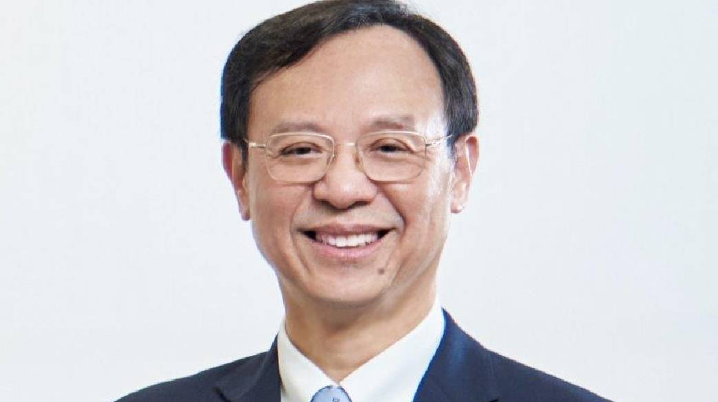 同一張健保卡，為何到了中央就換了一套道理？