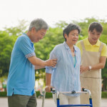 老人福利修法留缺口　藍白應補正，中央須承責